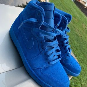 Jordan 1 “blue suede”